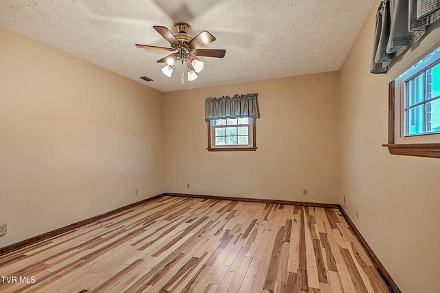 721 Double Springs Road, Jonesborough, TN 37659