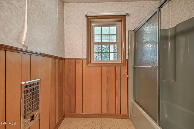 721 Double Springs Road, Jonesborough, TN 37659