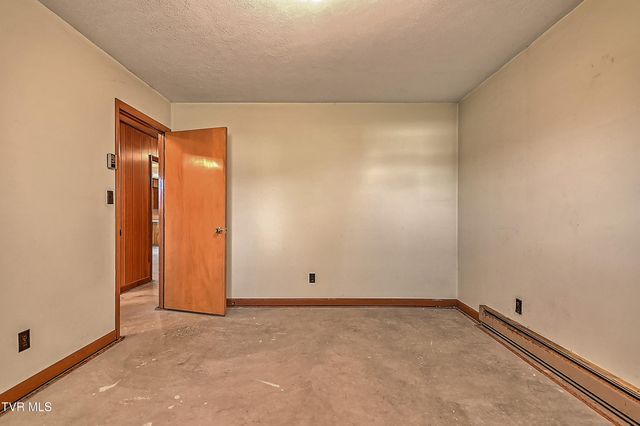 721 Double Springs Road, Jonesborough, TN 37659