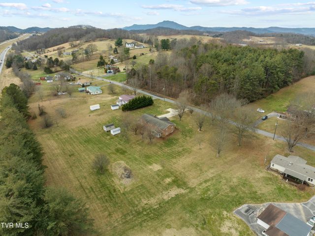 721 Double Springs Road, Jonesborough, TN 37659