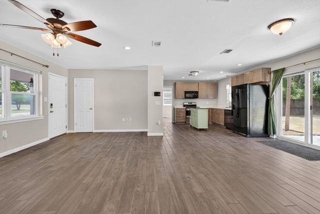 102 NW Audrey Drive, Fort Walton Beach, FL 32548