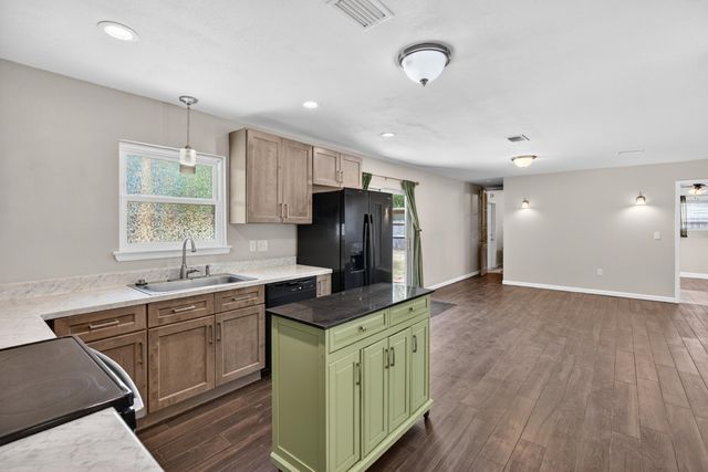102 NW Audrey Drive, Fort Walton Beach, FL 32548