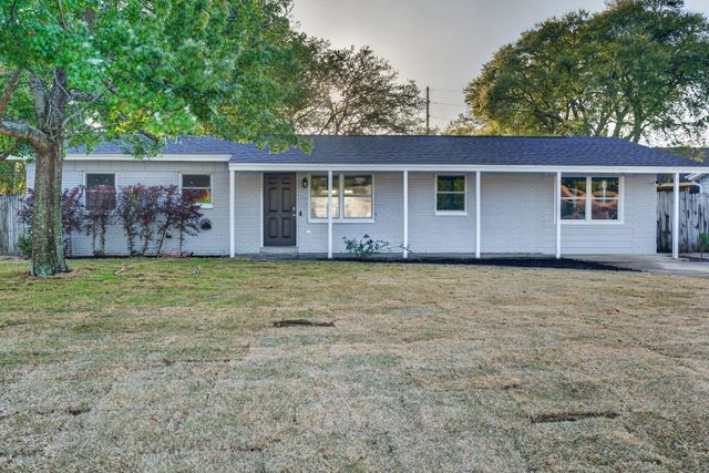 102 NW Audrey Drive, Fort Walton Beach, FL 32548