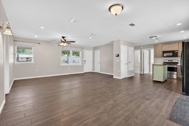 102 NW Audrey Drive, Fort Walton Beach, FL 32548