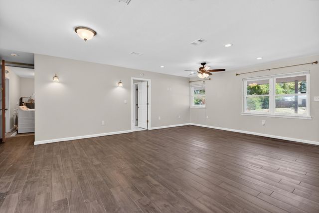 102 NW Audrey Drive, Fort Walton Beach, FL 32548
