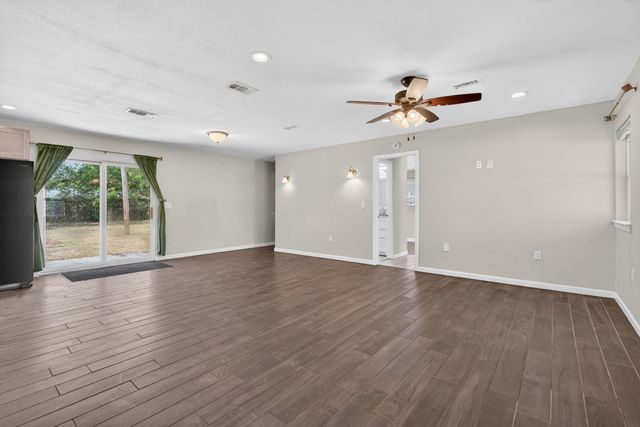 102 NW Audrey Drive, Fort Walton Beach, FL 32548