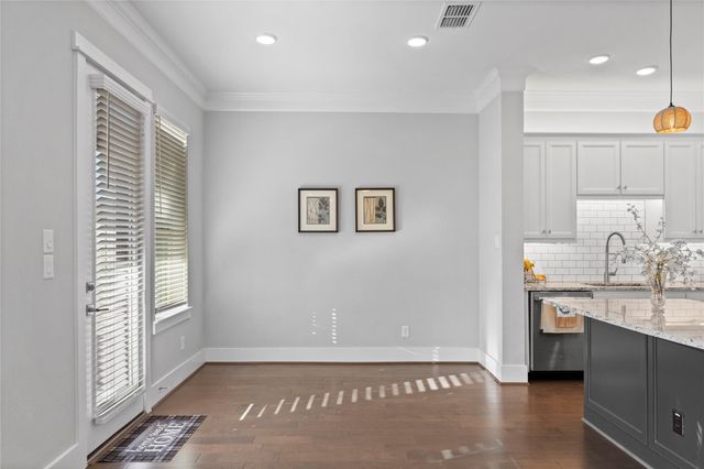 817 Kamano Avenue, Houston, TX 77008