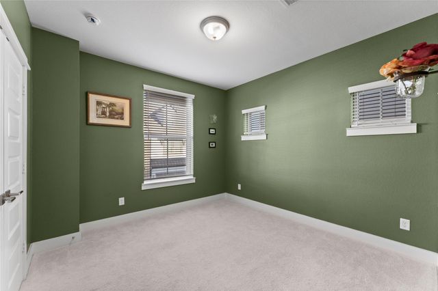 817 Kamano Avenue, Houston, TX 77008