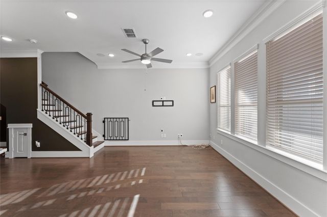 817 Kamano Avenue, Houston, TX 77008