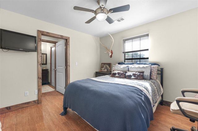 407 Windmill RD, Burnet, TX 78611