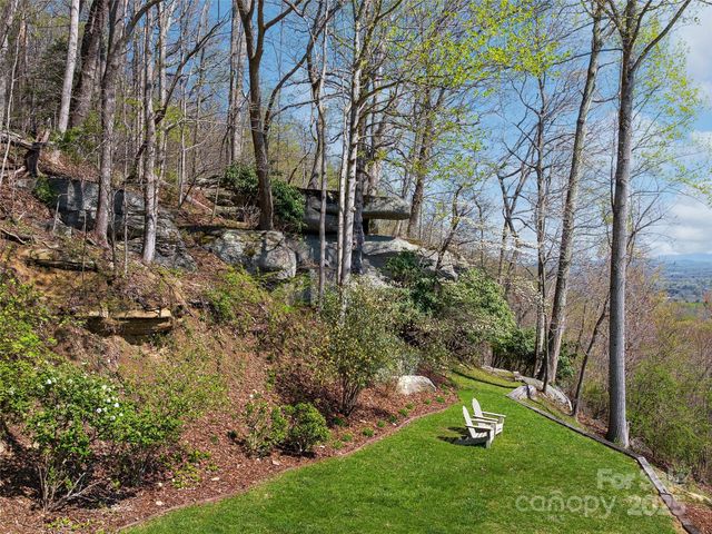 1300 Randy Drive, Hendersonville, NC 28791