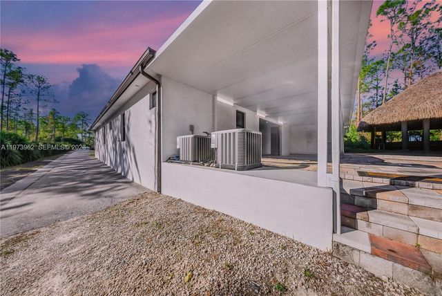 4163 31st Ave NE, Naples, FL 34120