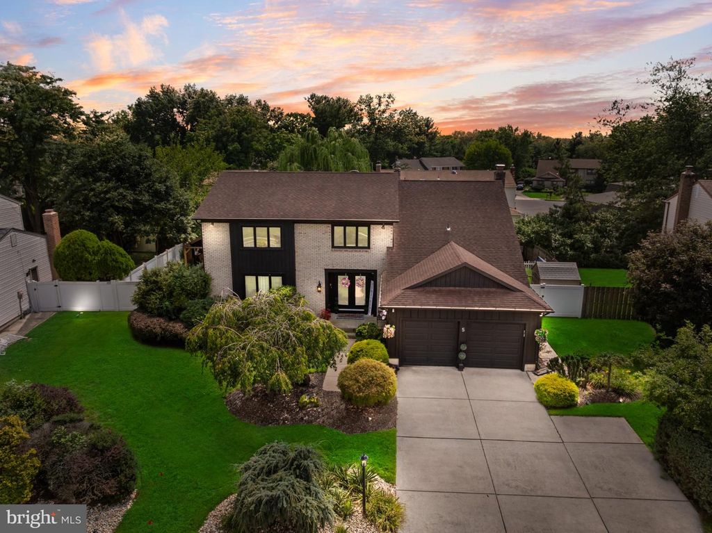 5 CHATEAU DR, CHERRY HILL, NJ 08003 — photo 2