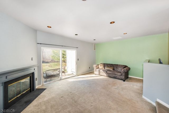 78 Hickory Way, Mount Arlington Boro, NJ 07856