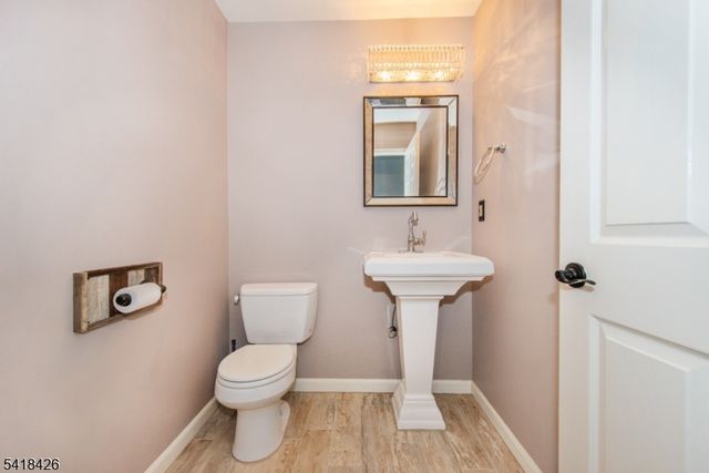 78 Hickory Way, Mount Arlington Boro, NJ 07856