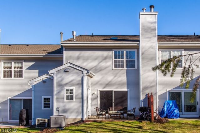 78 Hickory Way, Mount Arlington Boro, NJ 07856