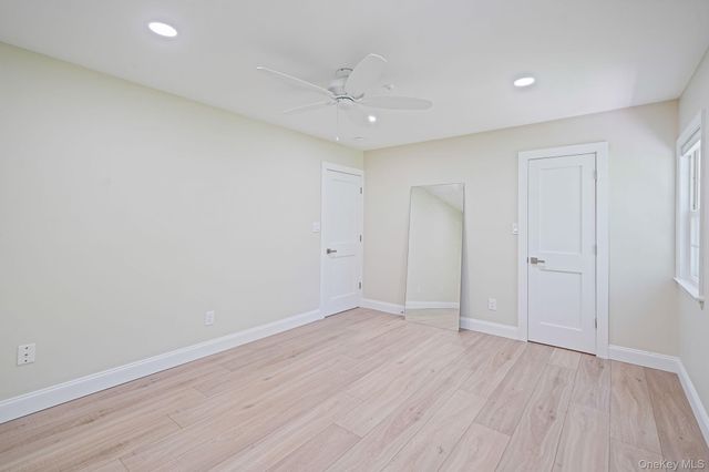 17 Bartlett, Yaphank, NY 11980