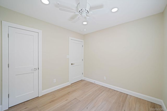 17 Bartlett, Yaphank, NY 11980