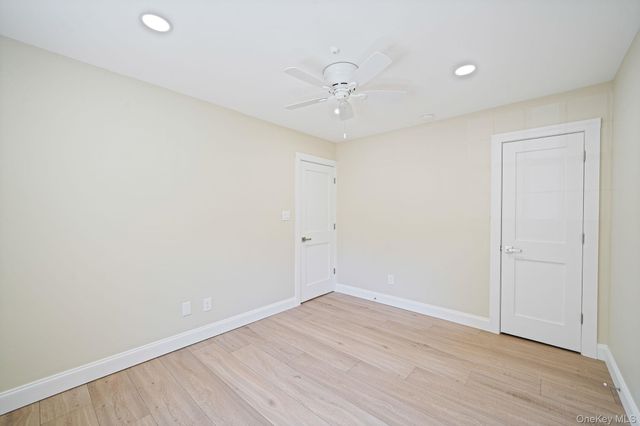 17 Bartlett, Yaphank, NY 11980