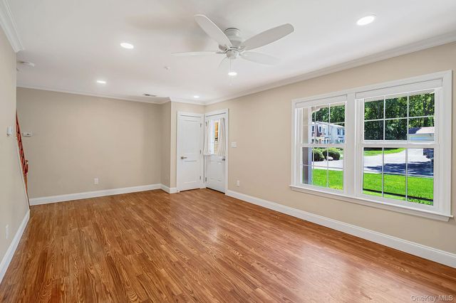 17 Bartlett, Yaphank, NY 11980