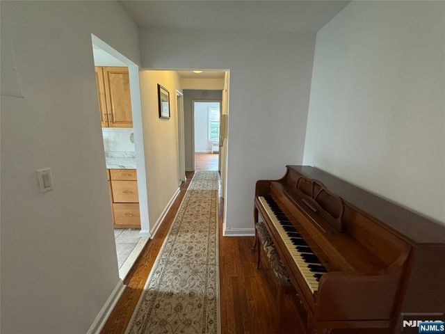 2320 Linwood Avenue 2D, Fort Lee, NJ 07024