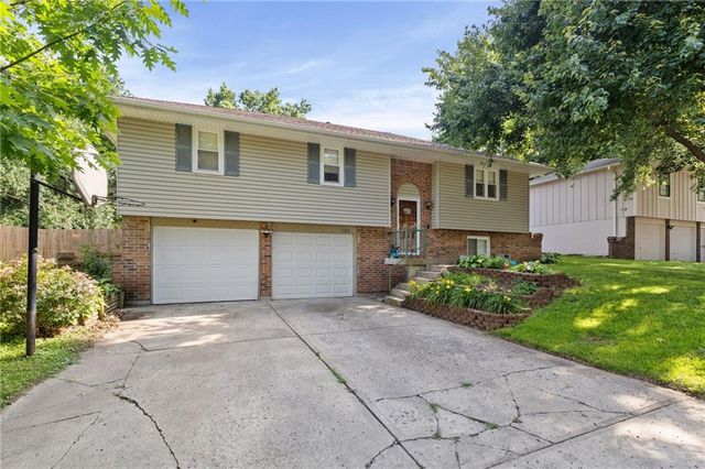 17819 E Greentree Avenue, Independence, MO 64057