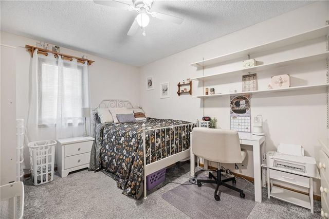 17819 E Greentree Avenue, Independence, MO 64057