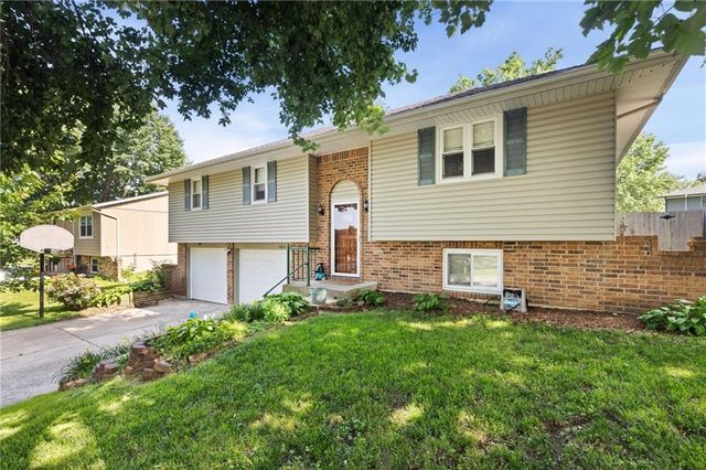 17819 E Greentree Avenue, Independence, MO 64057