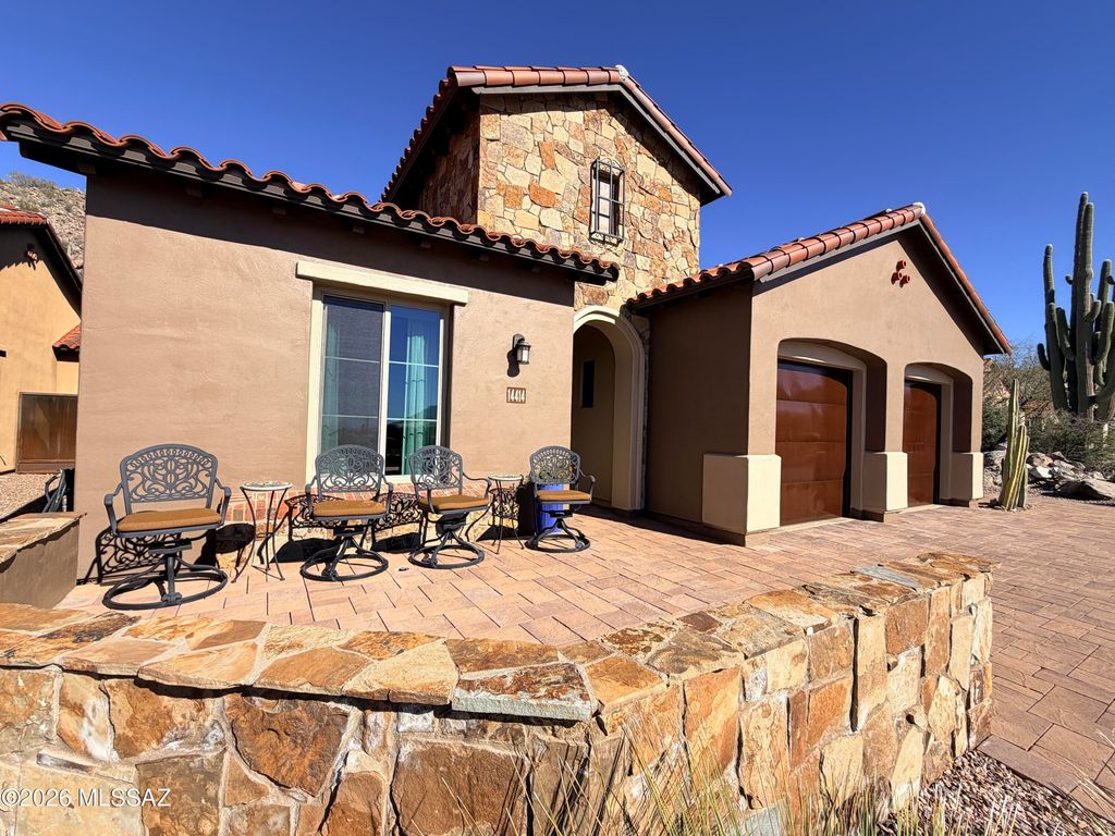 14414 N Mickelson Canyon Court, Oro Valley, AZ 85755