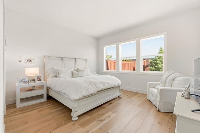 4279 Eagle View Way, Folsom, CA 95630