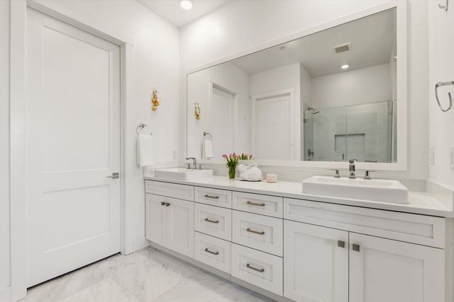 4279 Eagle View Way, Folsom, CA 95630