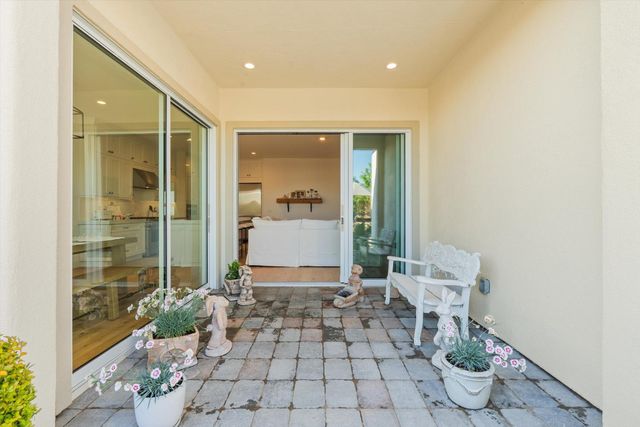 4279 Eagle View Way, Folsom, CA 95630