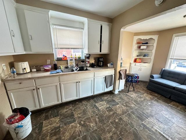 12201 Whitehill Street, Detroit, MI 48224