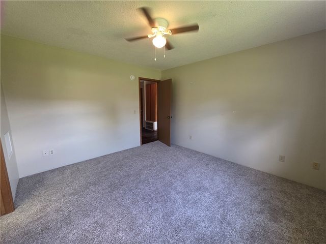 2430 W Gum Street, Rogers, AR 72758