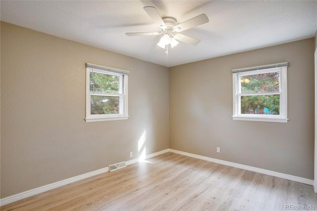 12762 Woodland Drive, Longmont, CO 80504