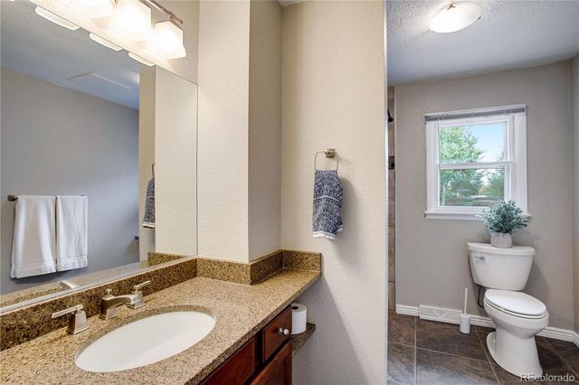12762 Woodland Drive, Longmont, CO 80504