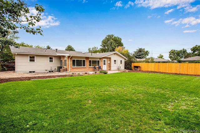12762 Woodland Drive, Longmont, CO 80504