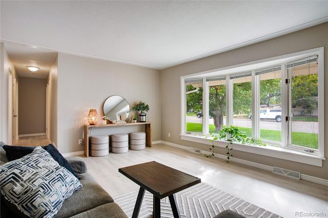 12762 Woodland Drive, Longmont, CO 80504
