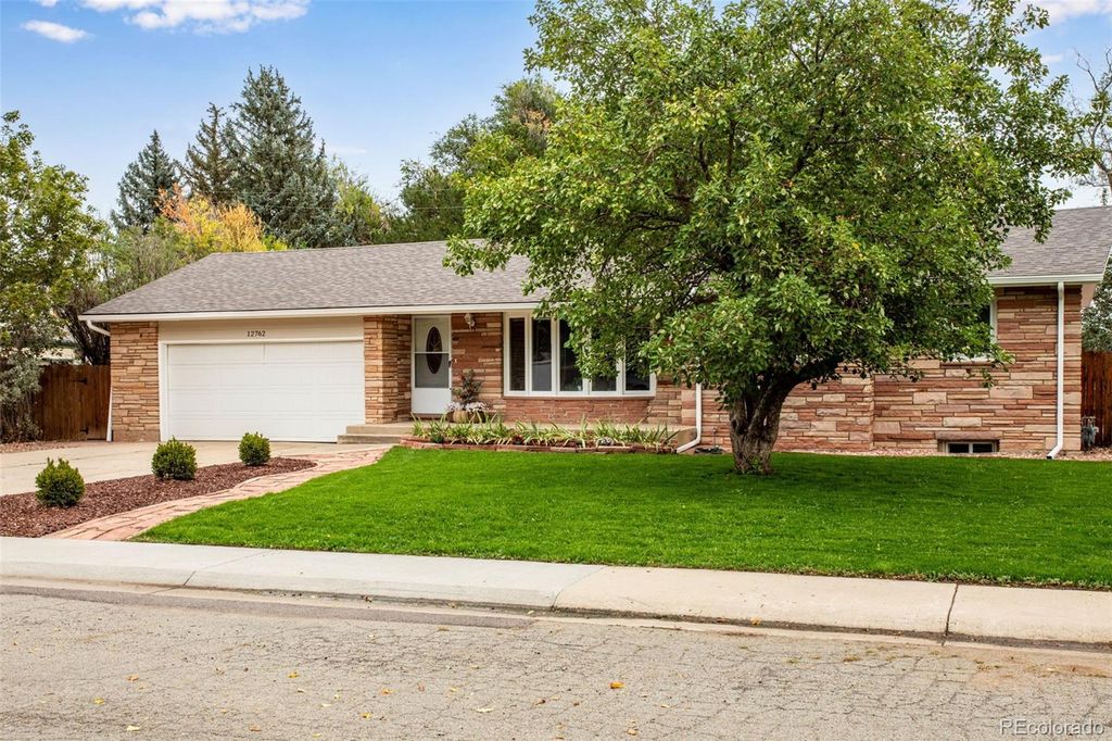 12762 Woodland Drive, Longmont, CO 80504