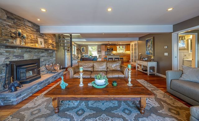 127 King Philip Road, Norton, MA 02766
