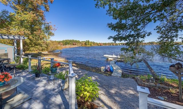 127 King Philip Road, Norton, MA 02766