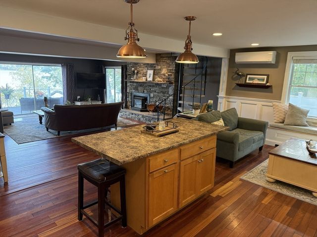 127 King Philip Road, Norton, MA 02766