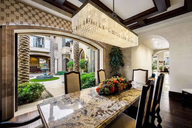 52977 Via Dona, La Quinta, CA 92253