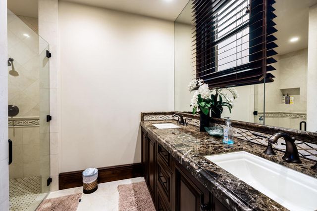 52977 Via Dona, La Quinta, CA 92253