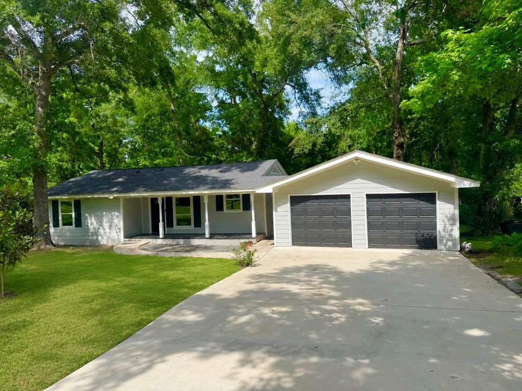 10747 Doe Hill Road, Montgomery, TX 77316