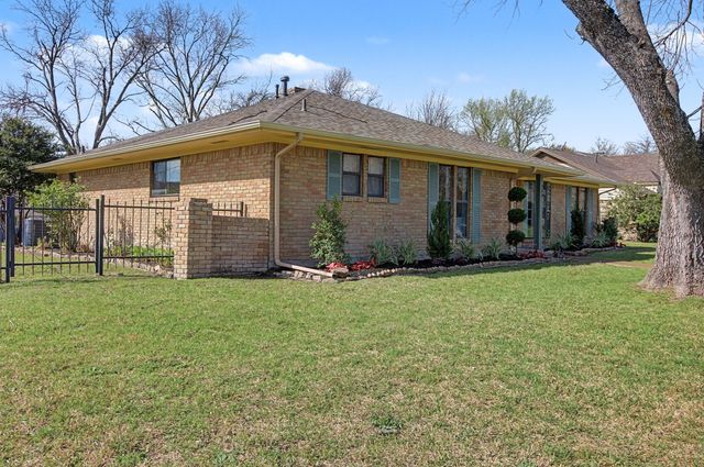 208 Ashe Bend Drive, Rowlett, TX 75087