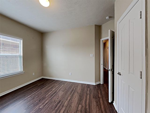 28914 Hidden Lake W, Magnolia, TX 77354