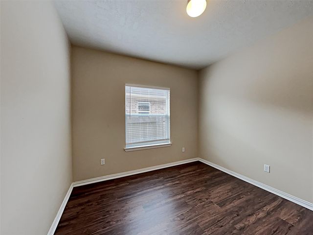 28914 Hidden Lake W, Magnolia, TX 77354