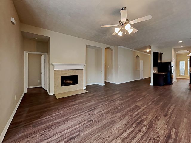 28914 Hidden Lake W, Magnolia, TX 77354