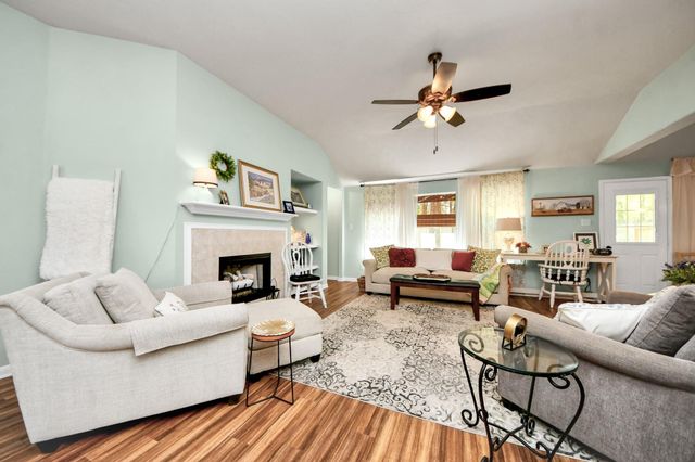 143 S Delta Mill Circle, Conroe, TX 77385